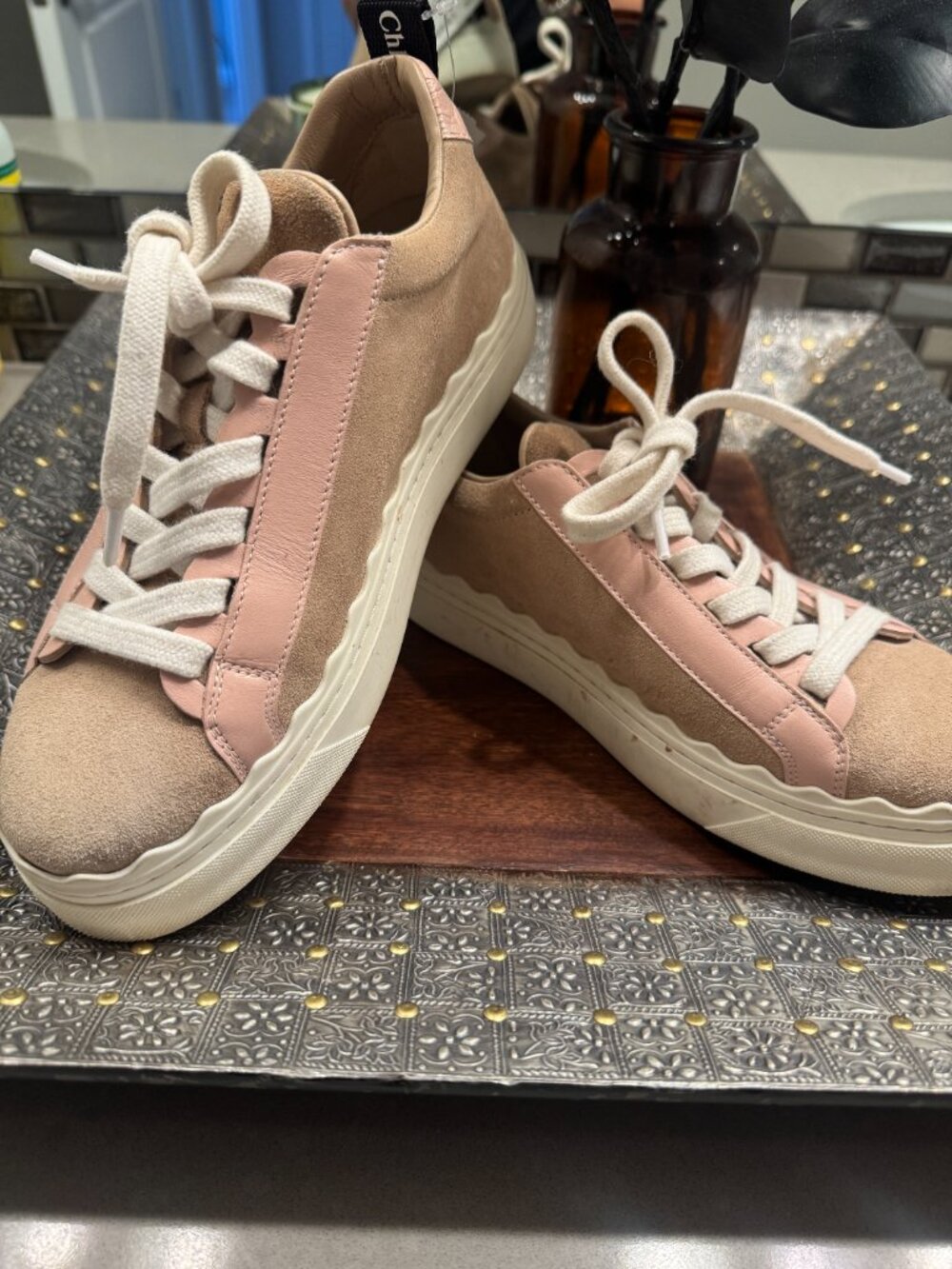 Chloe Lauren Sneakers Suede Leather Accent Scalloped Blush Neutral Sz 36 6